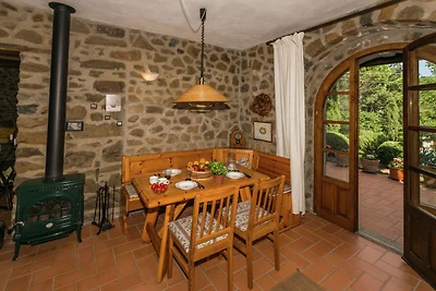 Komfortable Villa in Santa Fiora mit...