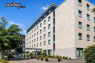Sunday Hotel Düsseldorf Standard-Doppelzimmer