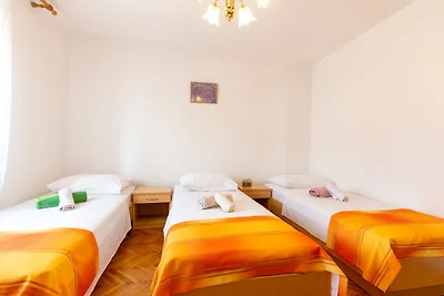 Geräumiges Appartement in Tribanj mit...