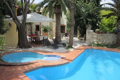 Villa in Giannoudi met privיzwembad