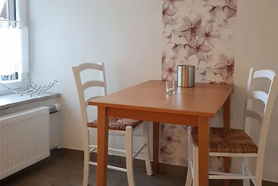 Casa vacanze con 2 camere da letto e giardino...