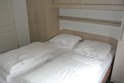 Chalet con due bagni e uno sloop, a Giethoorn