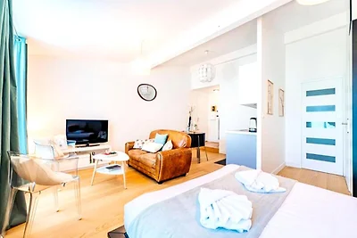 Helle zentrale Wohnung mit Terrasse