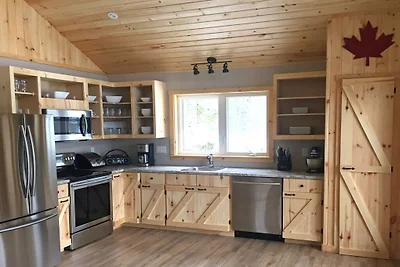 Chalet aan Dean Lake