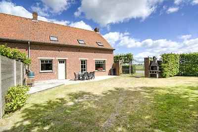 Schönes Ferienhaus mit Garten in Oostvleteren