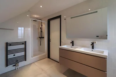 Strandvilla mit Sauna in Makkum