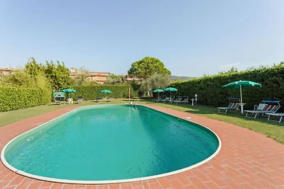 Appartamento con piscina vicino al Lago...