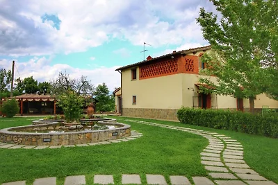 Lussureggiante Agriturismo nel cuore della...