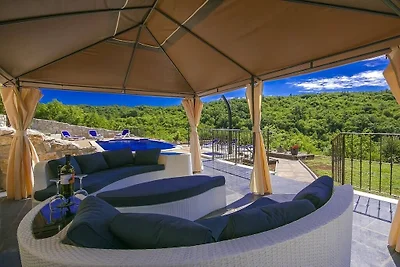 Villa Natura II