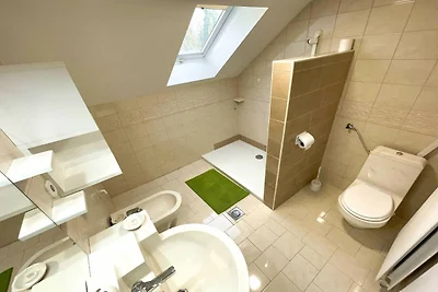 Two Bedroom Apartment with Balcony and Mounta...