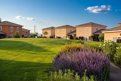 Fabregues Villa mit Gemeinschaftspool