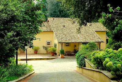 Belvilla van OYO Montecorneo Monolocale