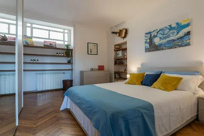 Wohnung in Torino mit Balkon und Parken
