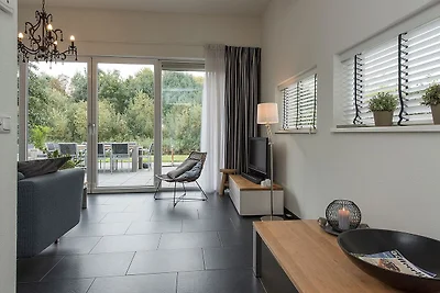 Luxe villa in Harderwijk met tuin