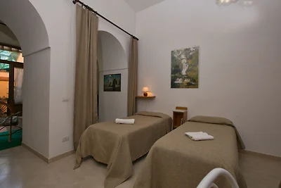 Sontuosa villa a Sorrento con giardino