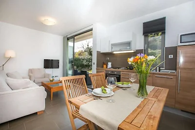 City Holiday Apartment - One Bedroom Apartmen...