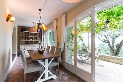 Wohnung in Mougins mit Pool und Garten