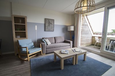 Luxury apartment with sauna, located 1.7 km.