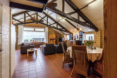 Ferienhaus in Oisterwijk mit Schwimmbad