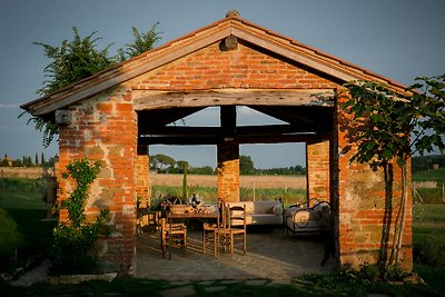 Klassische Villa mit Pool in Lucignano...