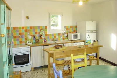 Charmantes Ferienhaus in Talairan mit Pool