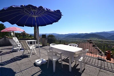 Einladendes Ferienhaus mit Terrasse