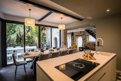 La Villa du Port · La Villa du Port - Pool un...