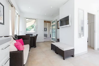Villa in Juan les Pins in Strandnהhe