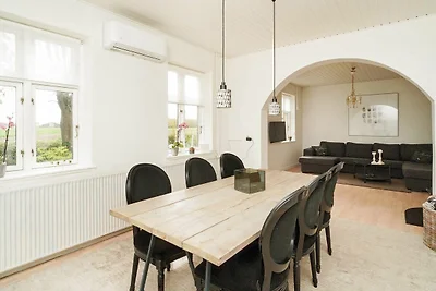 8 Personen Ferienhaus in Nakskov