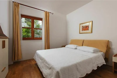 Große Villa auf der atemberaubenden Insel Hva...