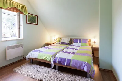 Modernes Ferienhaus mit Garten in Lohsdorf