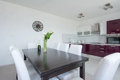 Moderne Ferienwohnung in Seget Donji mit...