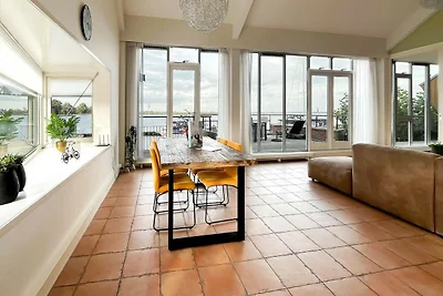 Penthouse mit Seeblickterrasse