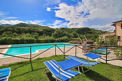 Ferienhaus in Piobbico Marche mit Pool