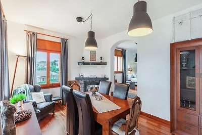 Moderne Villa in Tordera mit privatem Pool