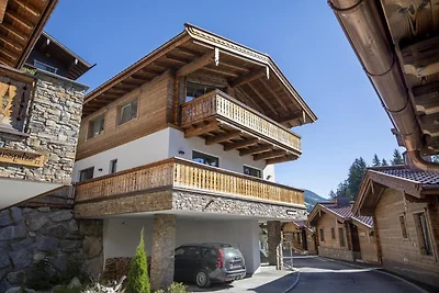 Chalet in Neukirchen am Skilift