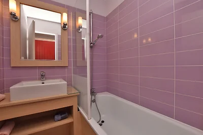 Schöne Wohnung mit Pool in Moliets-et-Maa