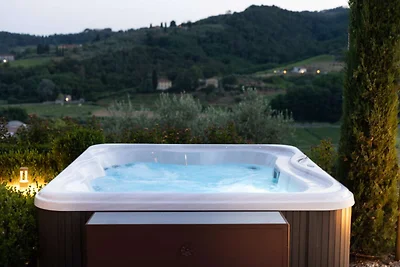 Villa in Lucca mit Jacuzzi und Weinproben