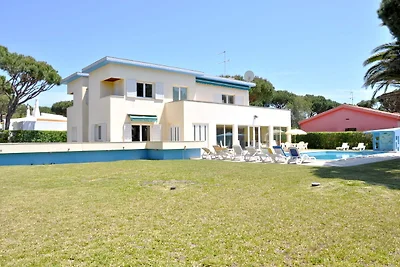 Geräumige Villa in Vilamoura mit...