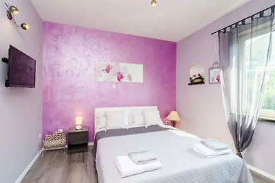 Apartment Tenega - Studio Apartment with City...