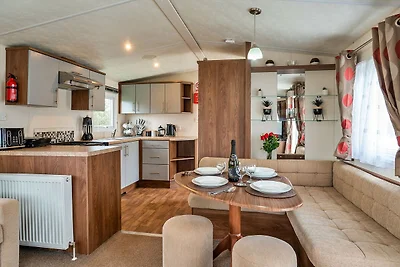 Familienfreundliches Chalet mit Veranda, Kein...