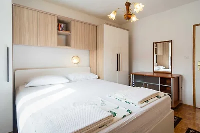Elegant Sutivan Apartments with Balcony - Two...