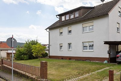 Fijn appartement in Fuldabrück met een tuin