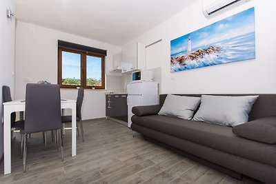 Villa LA - Comfort One-Bedroom Apartment with...