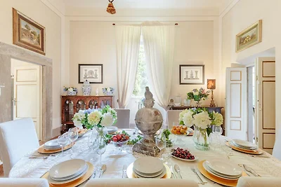 Villa in Lucca mit Pool und Landschaftsblick
