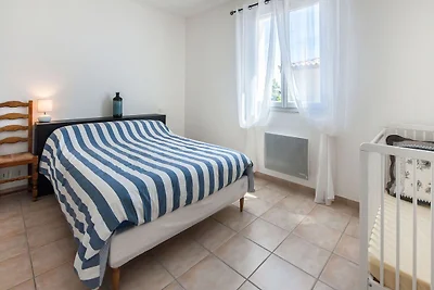 Geräumiges Ferienhaus in Aigues Vives