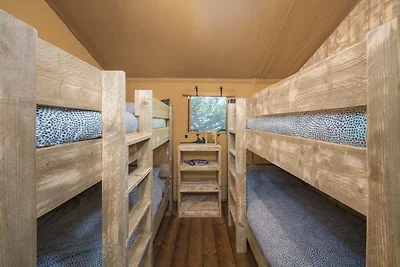 Premium-Safari-Zelt mit extra großer Terrasse