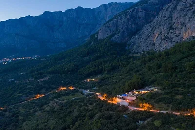 Villa in Makarska mit Schwimmbecken