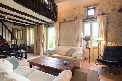 Charmantes Ferienhaus mit Swimmingpool in...