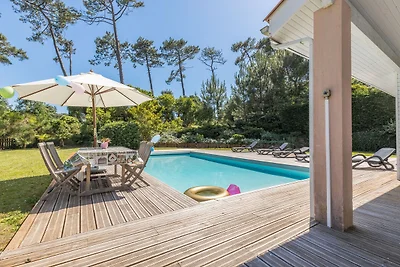 Villa mit Schwimmbad 400 Meter vom Strand...